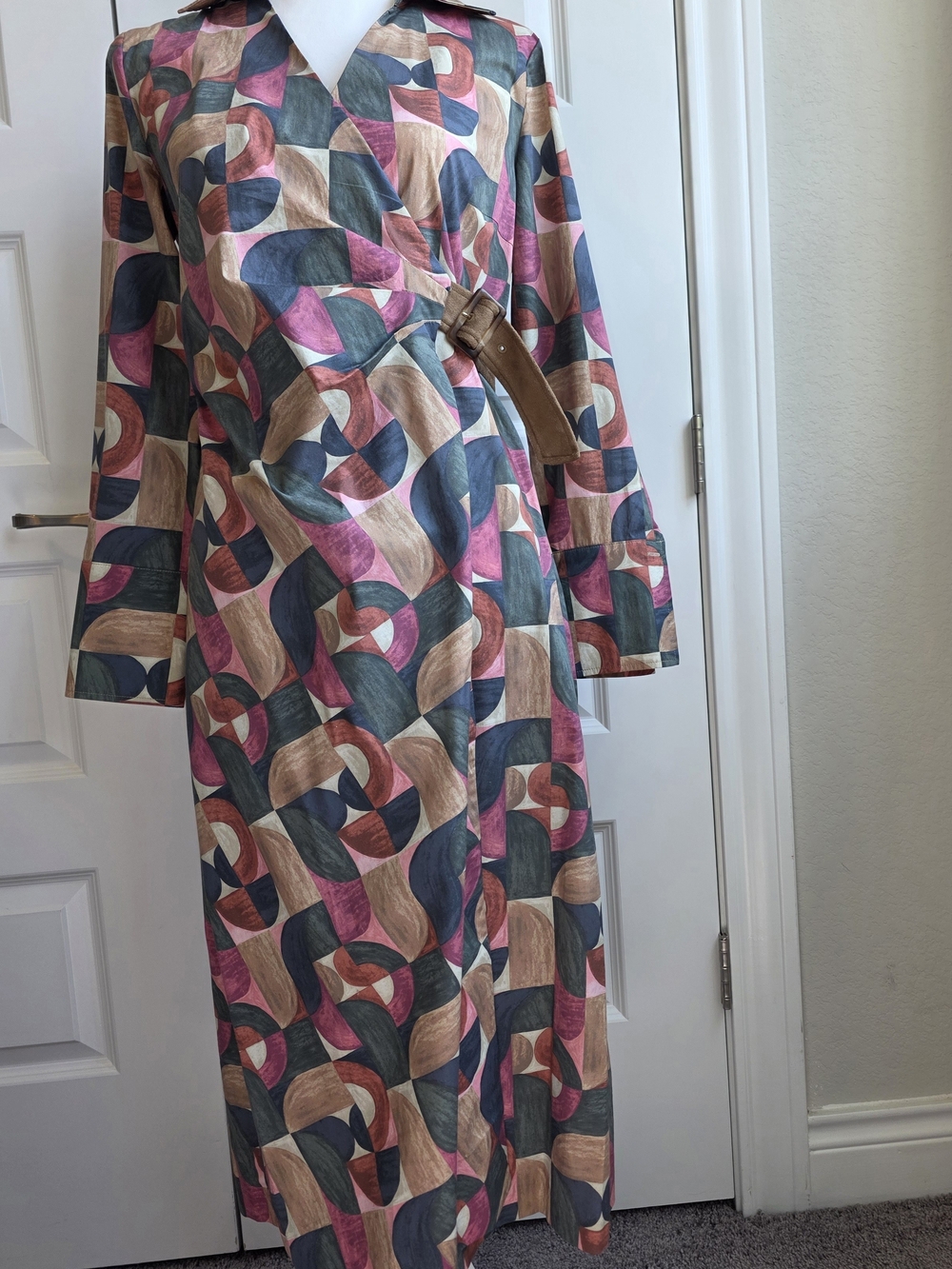 J.McLaughlin Abstract Geometric Belted Wrap Midi Dress Size M